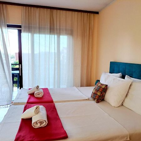 Apartmani Svitlana Sukosan Luaran gambar
