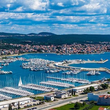 Apartmani Svitlana Sukosan Luaran gambar